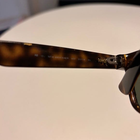 Ray-Ban New Wayfarer Tortoise Brown Sunglasses - Picture 4 of 6
